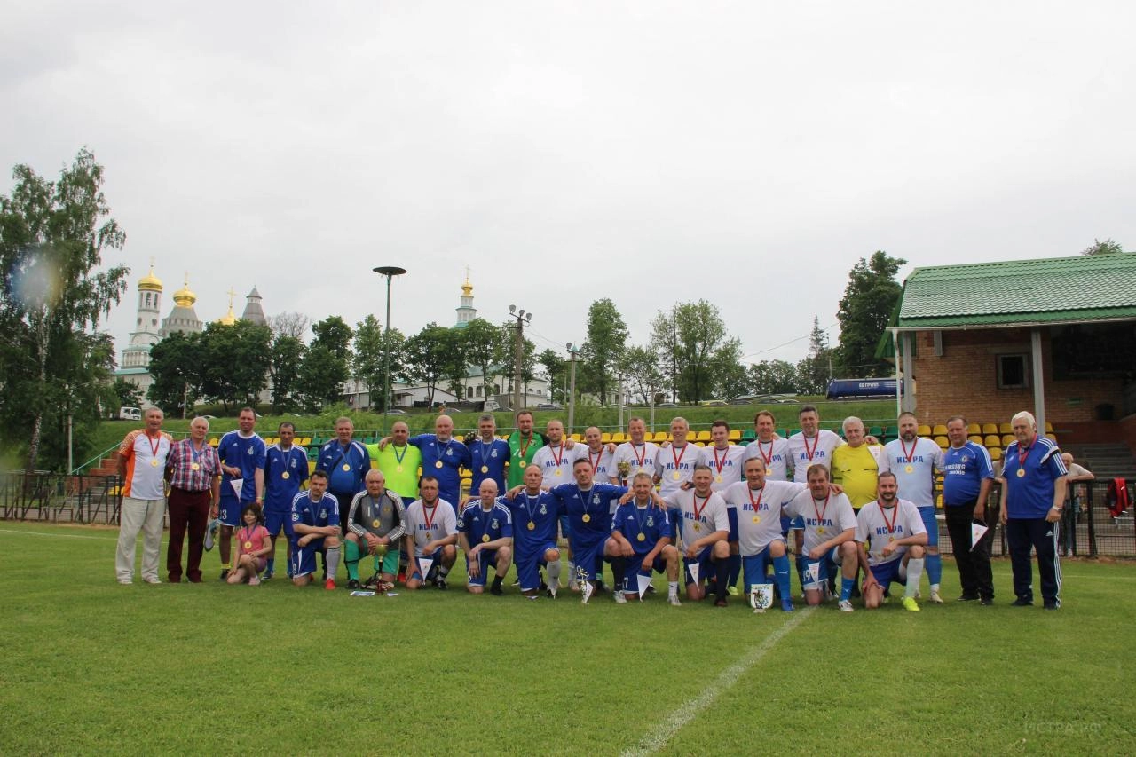 Новости - Кроме голодовки - Ветераны футбола сыграли в честь Дня городского  округа Истра - Истра.РФ